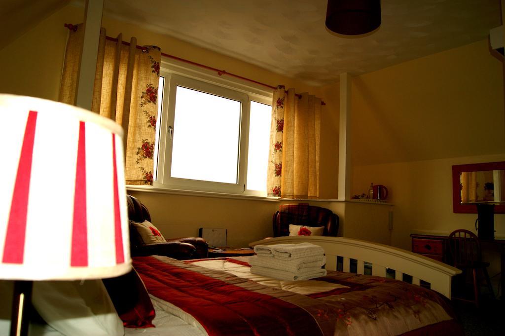 Sunset Guest House Ганстантон Екстер'єр фото A bedroom