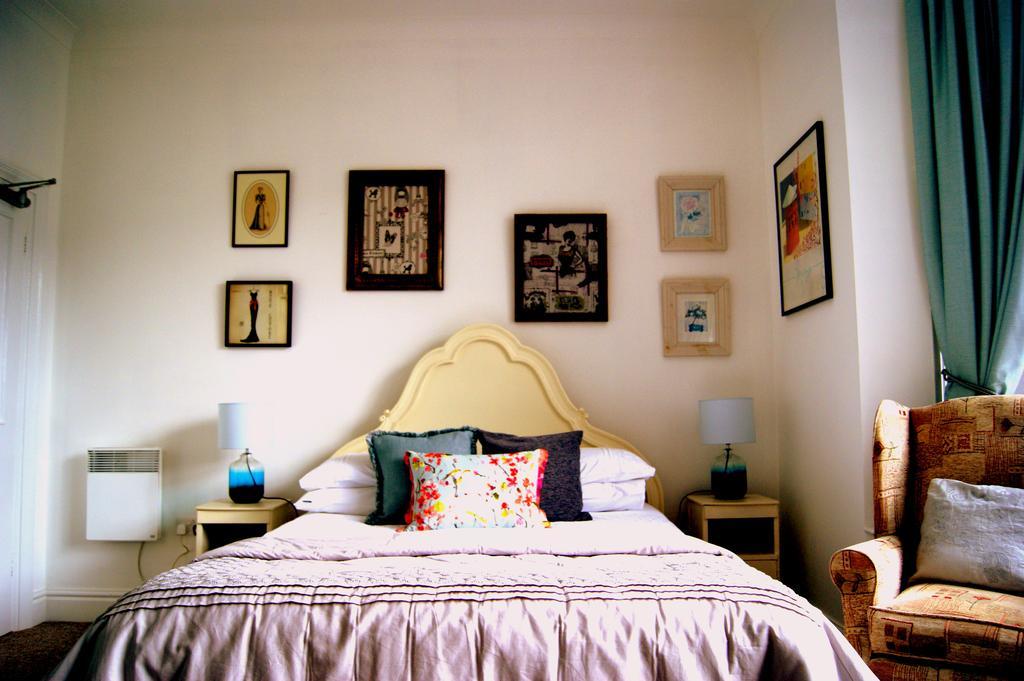 Sunset Guest House Ганстантон Екстер'єр фото A bedroom